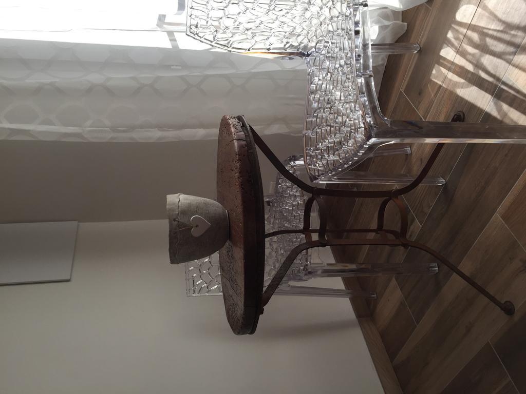 A Mandria, Appartements Avec Cuisine 30M2, Patio, Vue Montagnes Et Citadelle, 5 Minutes A Pied Du Centre Ville Et Des Rivieres Amantea Exterior foto