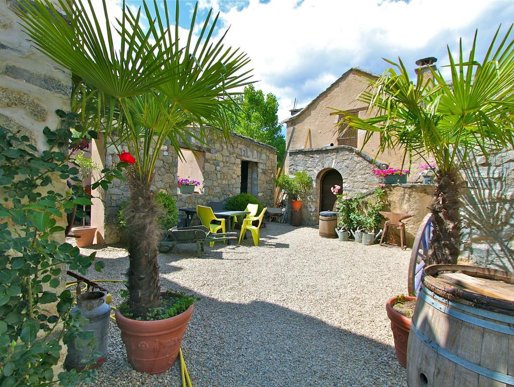 A Mandria, Appartements Avec Cuisine 30M2, Patio, Vue Montagnes Et Citadelle, 5 Minutes A Pied Du Centre Ville Et Des Rivieres Amantea Exterior foto