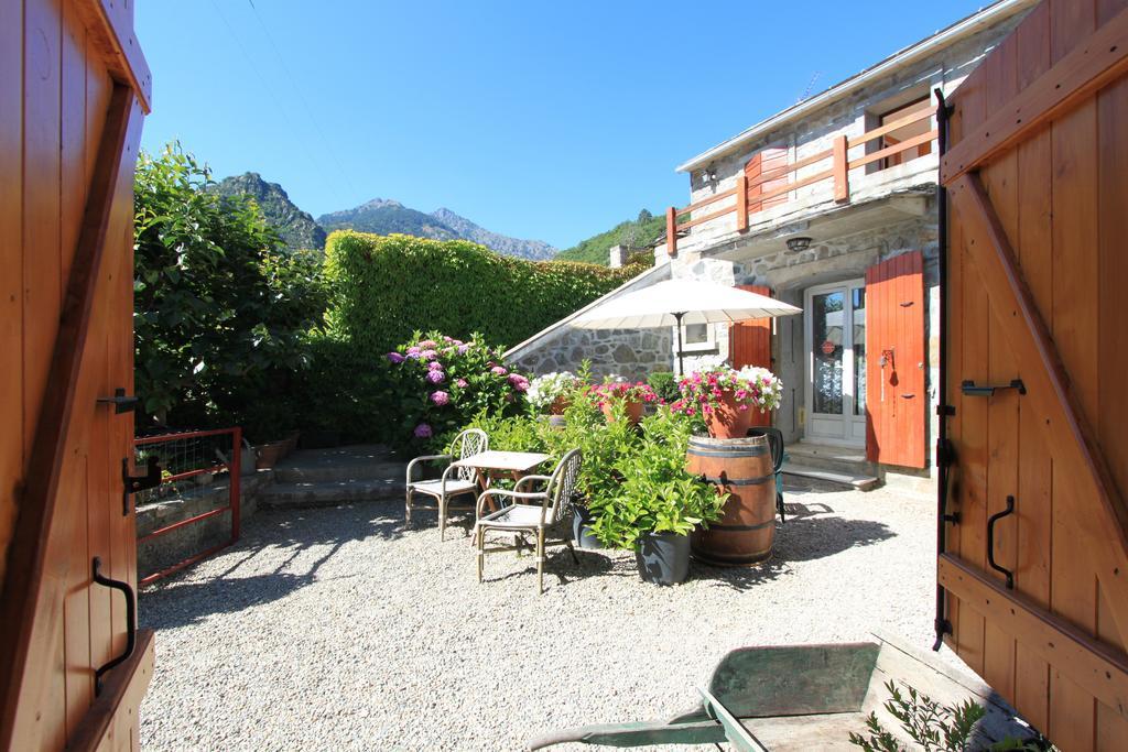 A Mandria, Appartements Avec Cuisine 30M2, Patio, Vue Montagnes Et Citadelle, 5 Minutes A Pied Du Centre Ville Et Des Rivieres Amantea Exterior foto